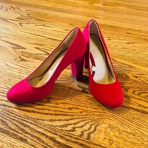 Vintage Y2K Red Pumps